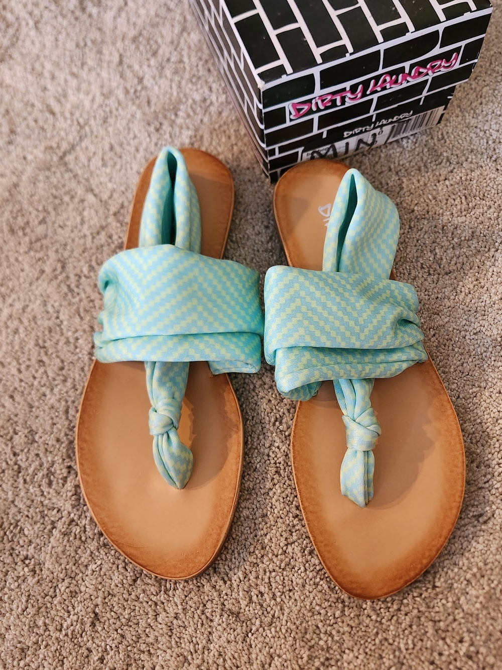 NEW Dirty Laundry Beebop Ribbon Scraf Thong Sandal Brand New W/ Box  Sz 9